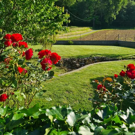 Holiday home Maison Des 2 Grottes