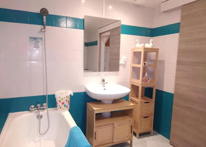 Feriehus Maison Des 2 Grottes